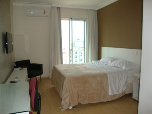Imagem 1 de 13 de Flat Moema - Totalmente Reformado - Fl0069