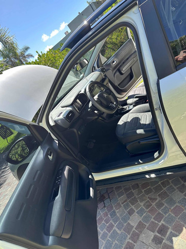 Imagen 13 de 17 de Citroën C4 Cactus Thp 165 Shine Am 20