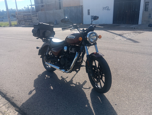 Royal Enfield Meteor 350 Impecável