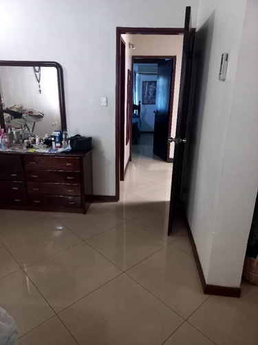 Imagen 3 de 16 de Town House
