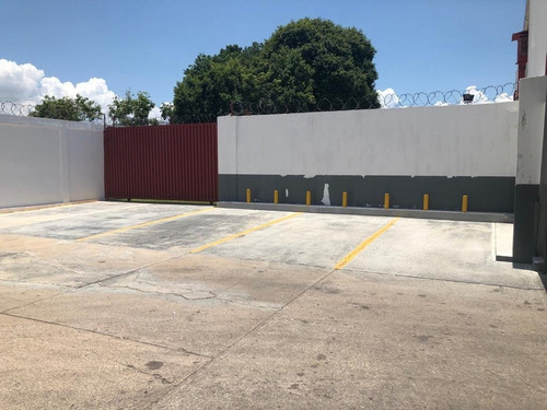 Imagen 15 de 28 de Estacion De Servicio Av. Constitucion Con Calle Carabobo 3500 Mts2