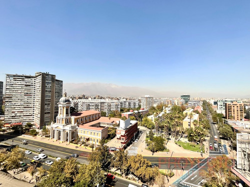 Metro Manuel Montt / Santa Beatriz - Vista Despejada