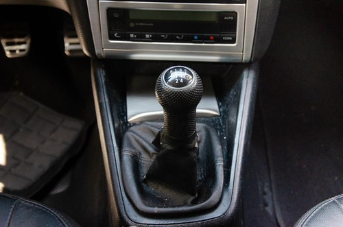 Volkswagen Golf Sportline 1.6 (flex) Flex Manual