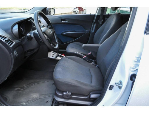 Imagem 9 de 15 de Hyundai Hb20 Comfort Plus 1.6 At