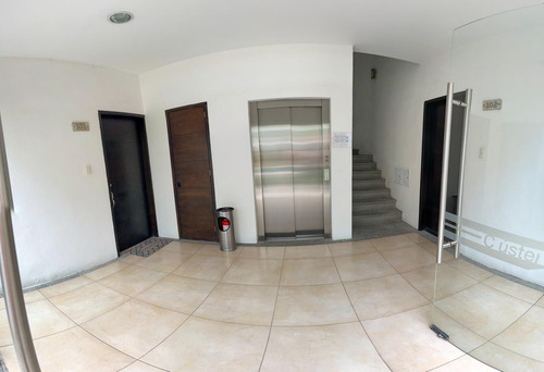 Departamento En Fraccionamiento Con Alberca Y Seguridad
