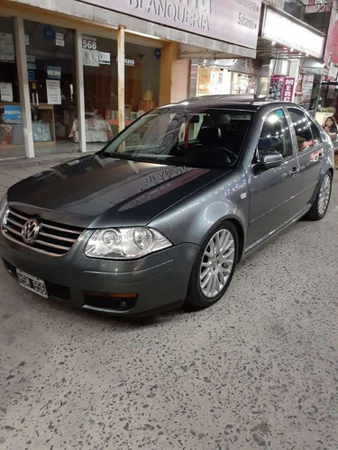 Imagen 1 de 13 de Volkswagen Bora 2008 1.8 Highline T Tiptronic Cuero
