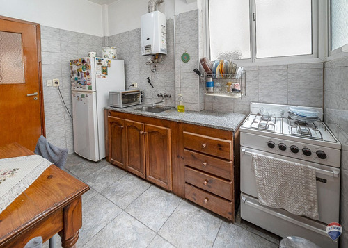 3 Amb Y Medio En Balvanera. Funcional Con 2 Baños