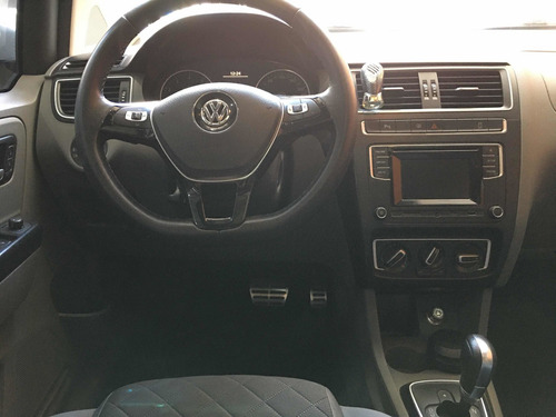 Imagen 15 de 22 de Volkswagen Fox 2016 1.6 Highline Imotion U/dña Argemotors