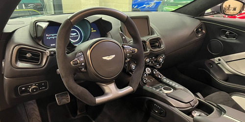 Aston Martin V12 Vantage Roadster 2023