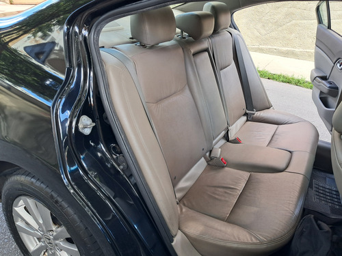 Honda Civic 1.8 Lxl Flex 4p