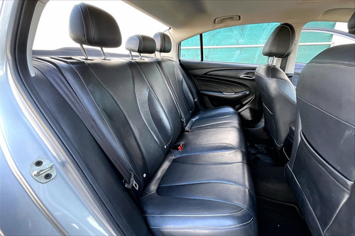 MG MG5 4 PTS EXCITE 15L CVT VE PIEL RA-16