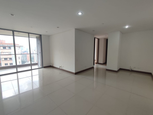 Apartamento Para Arriendo En El Sector De Castropol Ac-63259