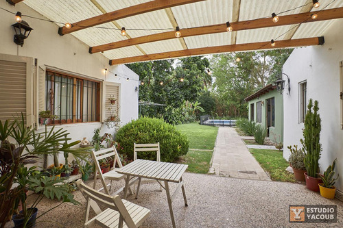 Casa Venta - 3 Dormitorios 2 Baños - Cocheras - Piscina - 180mts2 - City Bell, La Plata