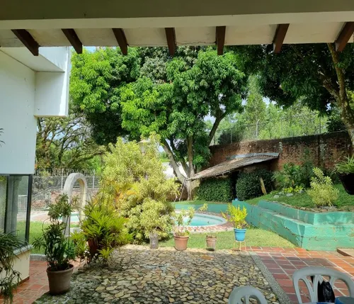 Vendo Casa En Ciudad Jardín Cali