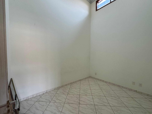 Sobrado Comercial E Residencial Para Locacao Em Valinhos