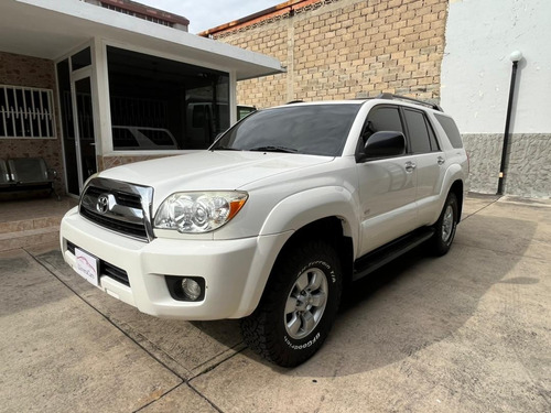 Imagen 1 de 16 de Toyota 4runner