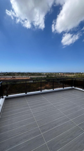 Apartamento Primer Piso Con Patio Nuevo Prado Oriental San Isidro De 2 Habitaciones Edificio Uno Por Nivel Solo 4 Familias