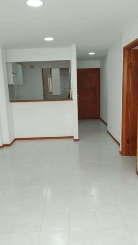 Apartamento Para Arriendo En Manga Cod 77937