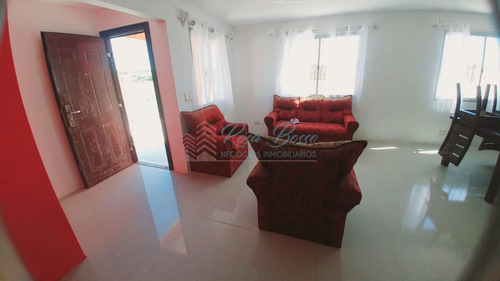 Imagen 3 de 10 de Casa En La Bota Para La Venta.