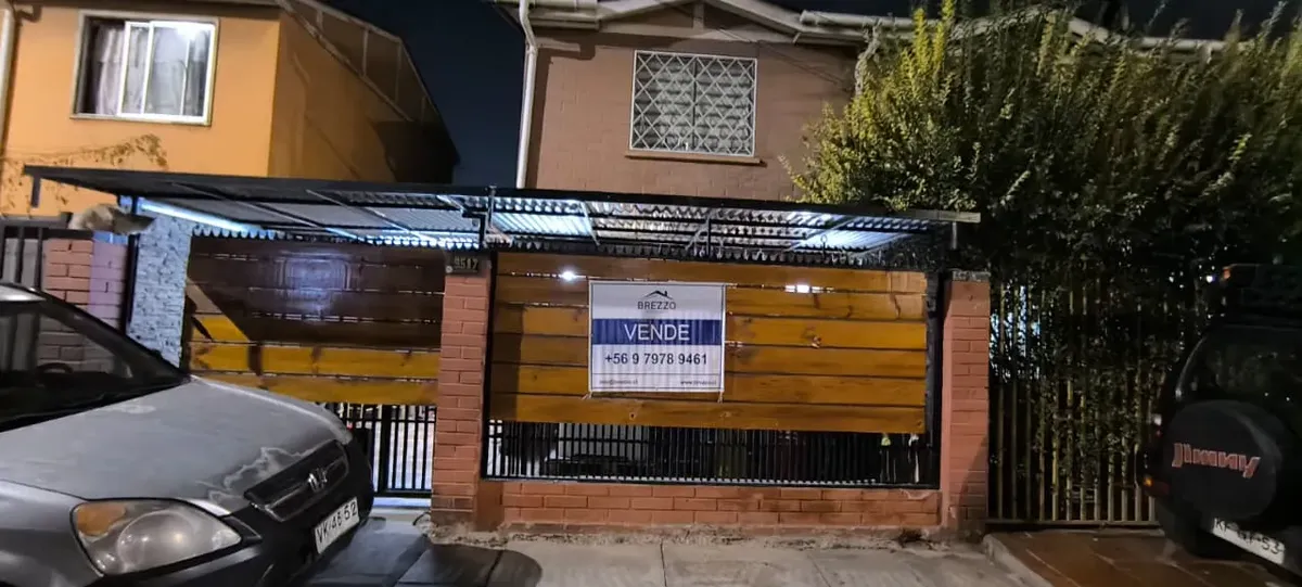 Imagen 1 de 13 de Amplia Y Cómoda Casa 115/130m2 Villa El Comendador, Pudahuel