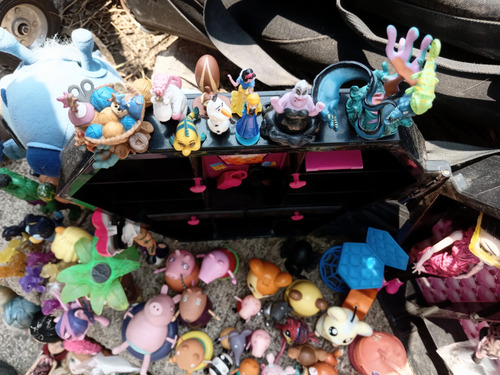 Muñecas:barbie,bratz, Monster High, Ever After High,etc (Usado)