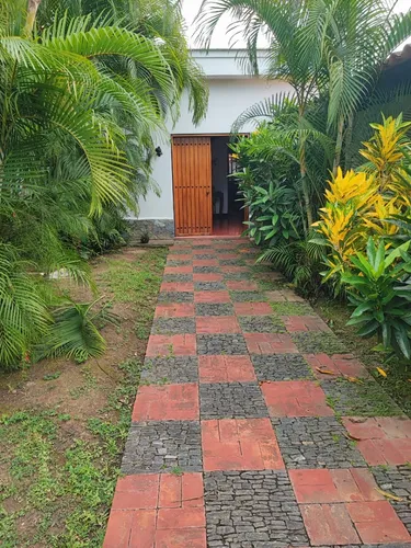 Prado Del Este (fm)
