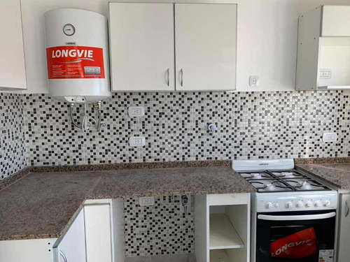Imagen 8 de 14 de Departamento En Venta En Moron Centro