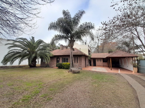 Casa 3 Ambientes En Venta, Barrio De Vicenzo Pilar