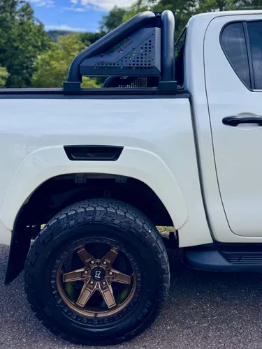 Toyota Hilux 4.0