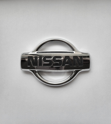 Emblema Para Cajuela Nissan 8.4 Cm X 5.8 Cm Curvo Usado