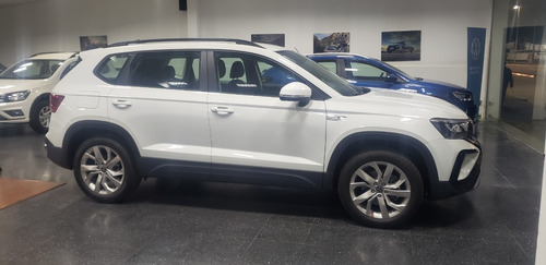 Imagen 2 de 17 de Volkswagen Taos Confortline