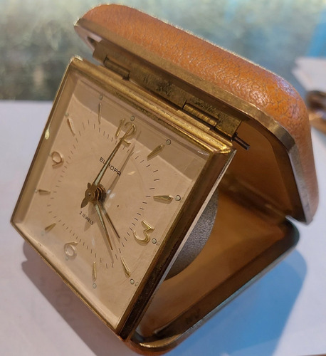 Antiguo Reloj Despertador Europa De Viaje Decoracion Retro (Usado)