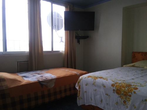 Imagen 5 de 12 de Apartamento En Altagracia. Av Baralt Norte. Centro Rd A29