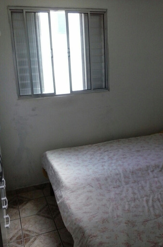 Apartamento:2 Dois Quartos 1 Sala 1 Cozinha 1 Banheiro 1 La