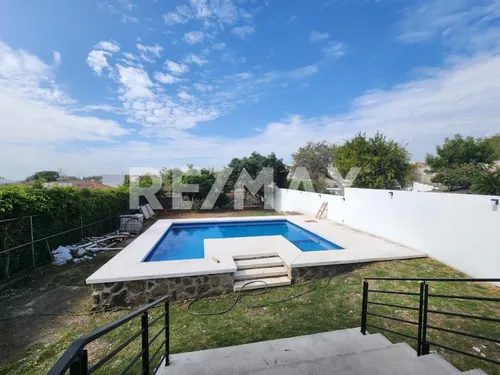 Casa En Venta En Morelos, Fraccionamiento Lomas De Cocoyoc