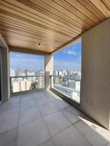 Imagen 3 de 27 de Piso - A Mts De Av. Alem - 180 Mts - Piso 14