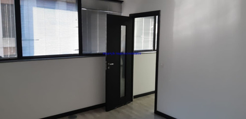 Imagem 7 de 13 de Conjunto Comercial 114.56m², 02 Banheiros E 03 Vagas Na Garagem. Condomínio Com Recepção E Segurança 24hrs. Excelente Localização - 21072714 - 69898587