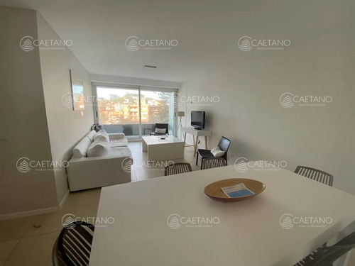 Venta Apartamento 3 Dormitorios, Punta Del Este