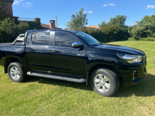 Toyota Hilux Pick-Up 2.8 Cd Srv 177cv 4x2