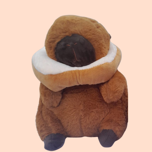Capivara De Pelúcia Que Canta Com Voz Cenoura E Coração