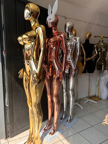 Maniquíes Importación Gris Oscuro