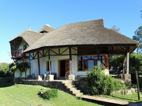 Kaaguy Porá En Villa Serrana