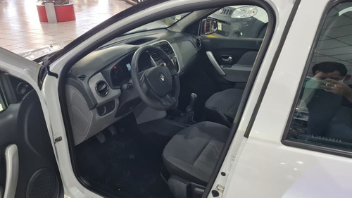 Imagem 3 de 13 de Renault Logan 1.0 12v Expression 2020