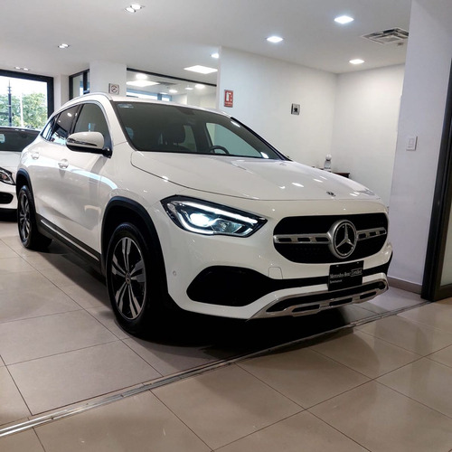 Mercedes-Benz Clase GLA 5p GLA 200 Progressive L4/1.3/T Aut