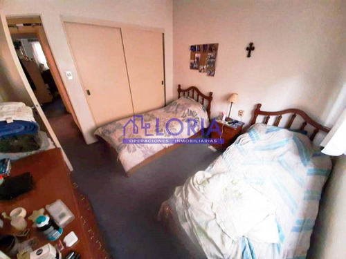 Imagen 12 de 23 de 4 Ambientes - Frente - Balcon - Cochera Fija - Oportunidad.-