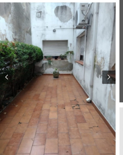 Casa De 8,66 X 38,51 En Villa Del Parque