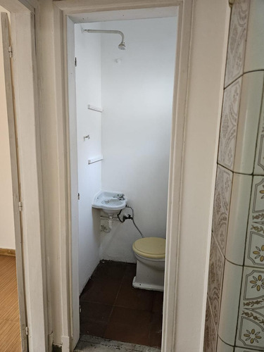 Casa En La Blanqueada , Propiedad Horizontal A Pasos De Garibaldi