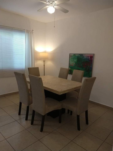 Imagen 4 de 15 de Casa En Playa Del Carmen, Quintana Roo, Con Piscina Y Terraza.