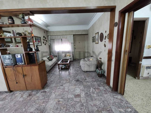 Imagen 17 de 30 de Casa Lote Propio Doble Frente Coch. Jdín Parrilla + Atelier De Trabajo De 143m²