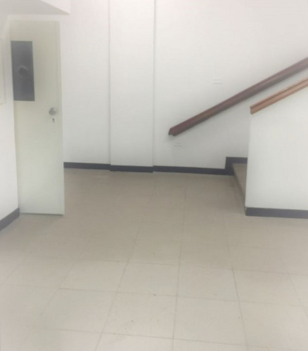 Imagen 3 de 12 de Marisol Castro Vende Local En C.c. Camoruco | Valencia | Carabobo | Sol-010 Marisol 04244923040